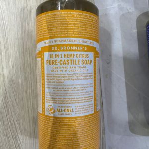 Savon liquide pur de Castille aux agrumes Dr. Bronner's - 946 ml